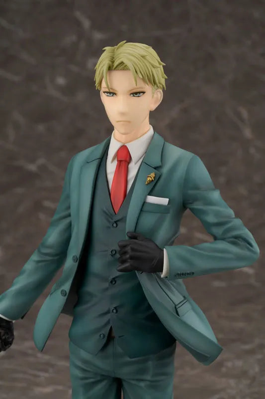 Spy x Family Loid Forger 1/7ㅤ – FuRyu – ActionFigureBrasil