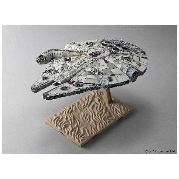 Star Wars - Star Wars: The Force Awakens - BB-8 - Chewbacca - Finn - Han Solo - Rey - Spacecrafts & Vehicles - Star Wars Plastic Model - Millennium Falcon - 1/144 (Bandai)ㅤ – Bandai – ActionFigureBrasil