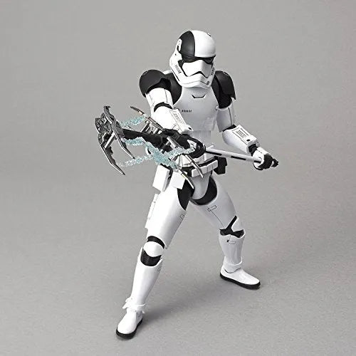 Star Wars: The Last Jedi - First Order Stormtrooper - First Order Executioner - Characters & Creatures - Star Wars Plastic Model - 1/12 (Bandai)ㅤ – Bandai – ActionFigureBrasil