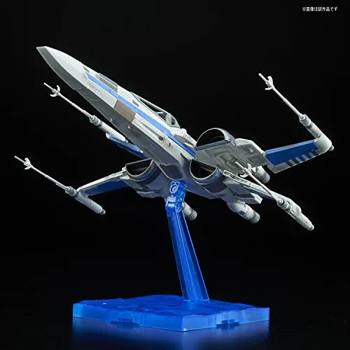 Star Wars: The Last Jedi - Spacecrafts & Vehicles - Star Wars Plastic Model - Blue Squadron Resistance X-wing Fighter - 1/72 (Bandai)ㅤ – Bandai – ActionFigureBrasil