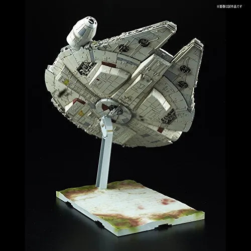 Star Wars: The Last Jedi - Spacecrafts & Vehicles - Star Wars Plastic Model - Millennium Falcon - 1/144 (Bandai)ㅤ – Bandai – ActionFigureBrasil