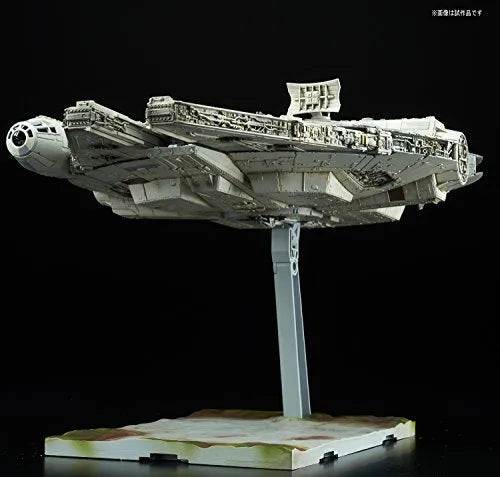 Star Wars: The Last Jedi - Spacecrafts & Vehicles - Star Wars Plastic Model - Millennium Falcon - 1/144 (Bandai)ㅤ – Bandai – ActionFigureBrasil