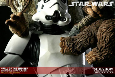 Star Wars VS. Diorama Series - Ewoks VS Stormtrooper (Fall Of The Empire)ㅤ – Sideshow Collectibles – ActionFigureBrasil — embalagem