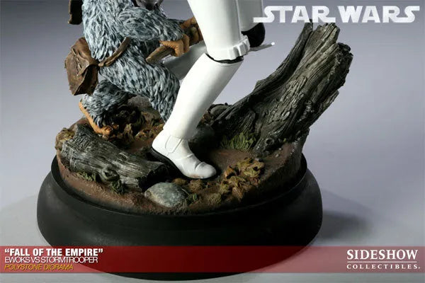 Star Wars VS. Diorama Series - Ewoks VS Stormtrooper (Fall Of The Empire)ㅤ – Sideshow Collectibles – ActionFigureBrasil