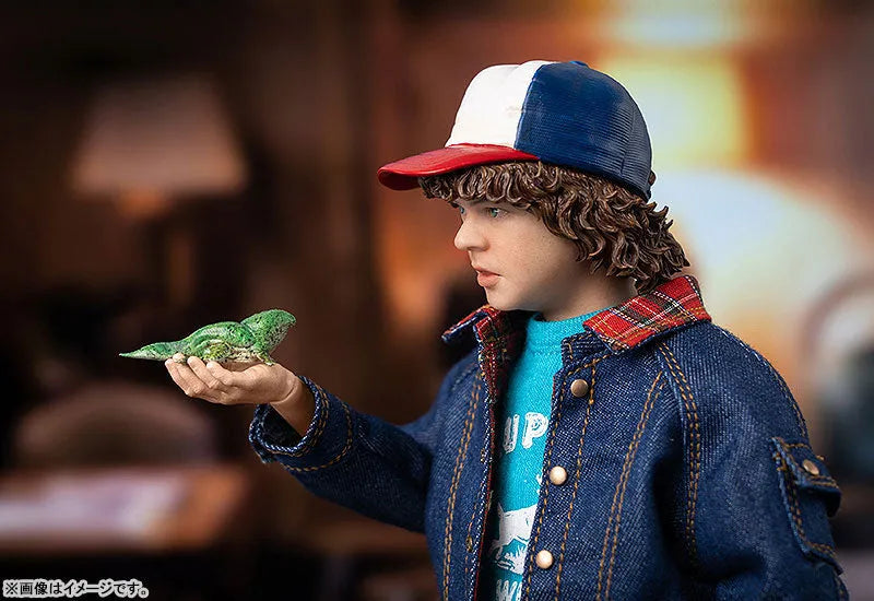 Stranger Things - Dustin Henderson - 1/6 - 2024 Re-release (ThreeZero)ㅤ – ThreeZero – ActionFigureBrasil
