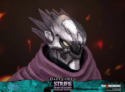 Strife – First 4 Figures – ActionFigure Brasil — embalagem
