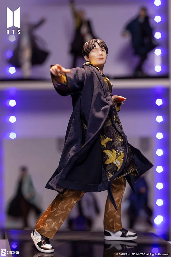 SUGA Deluxe - LIMITED EDITION – Sideshow Collectibles – ActionFigure Brasil