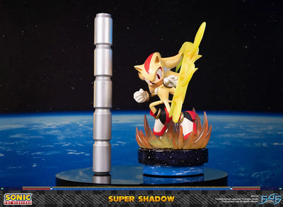 Super Shadow – First 4 Figures – ActionFigure Brasil — iluminação de estúdio
