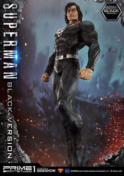 Superman (Black Version) - LIMITED EDITION: 750 – Prime 1 Studio – ActionFigure Brasil — ambientada