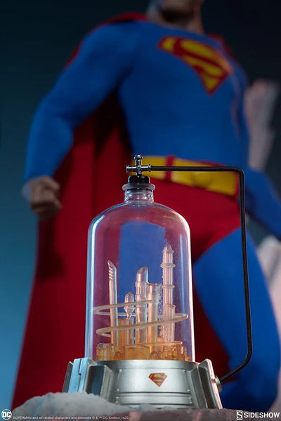 Superman - LIMITED EDITION – Sideshow Collectibles – ActionFigure Brasil — com base expositora