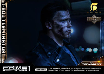 T-800 Terminator (Deluxe Version) - LIMITED EDITION: 200 (Deluxe Version) – Prime 1 Studio – ActionFigure Brasil — ângulo diferente