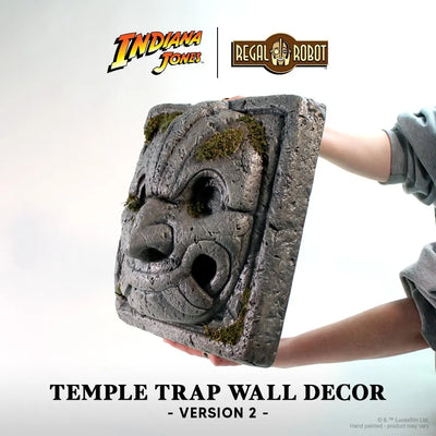 Temple Trap Version 2 Wall Decor – Regal Robot – ActionFigure Brasil — com base expositora