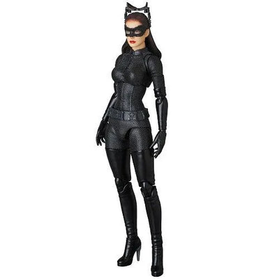 The Dark Knight Rises - Selina Kyle - Mafex No.50 - Ver.2.0 (Medicom Toy)ㅤ – Medicom Toy – ActionFigureBrasil — ambientada