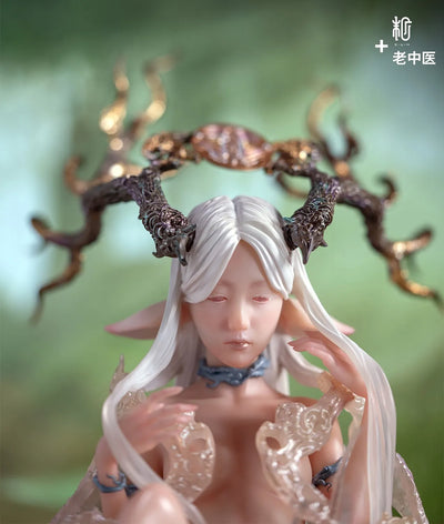 The Deer Lady Version 1 – Manas SUM – ActionFigure Brasil — embalagem