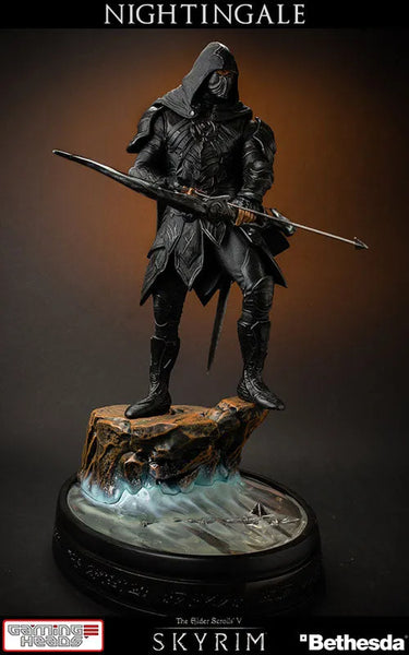 The Elder Scrolls V: Skyrim/Nightingale 1/6 Statueㅤ – Puella Magi Madoka Magica – ActionFigureBrasil — ângulo diferente