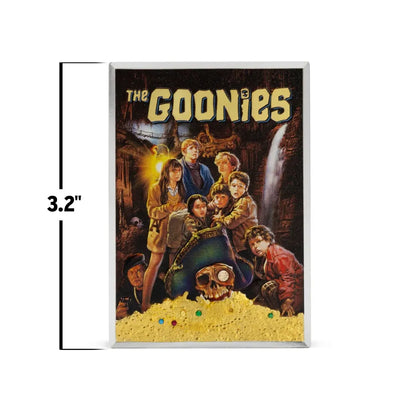 The Goonies 40th Anniversary Movie Poster Coin - LIMITED EDITION: 400 – Agoro – ActionFigure Brasil — com base expositora
