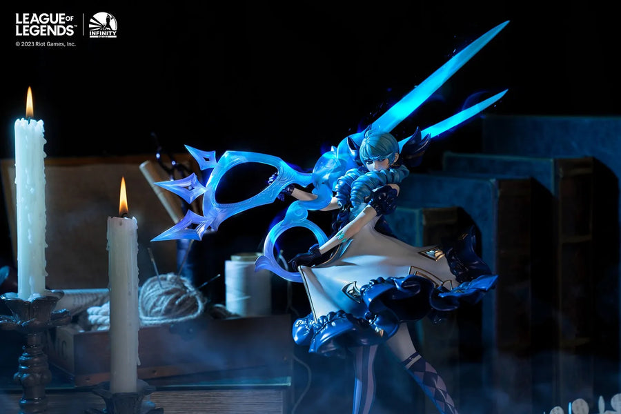 The Hallowed Seamstress Gwen - LIMITED EDITION: 997 – Infinity Studio – ActionFigure Brasil