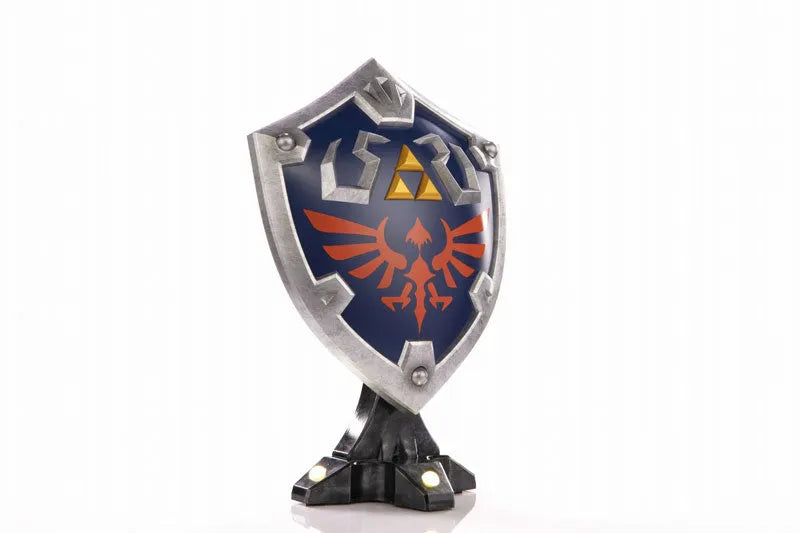 The Legend of Zelda: Breath of the Wild / Hylian Shield PVC Stand Model Collector's Editionㅤ – First 4 Figures – ActionFigureBrasil
