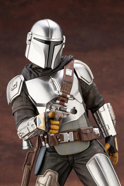 The Mandalorian - Mandalorian - The Child - ARTFX - 1/7 (Kotobukiya)ㅤ – Kotobukiya – ActionFigureBrasil — com base expositora