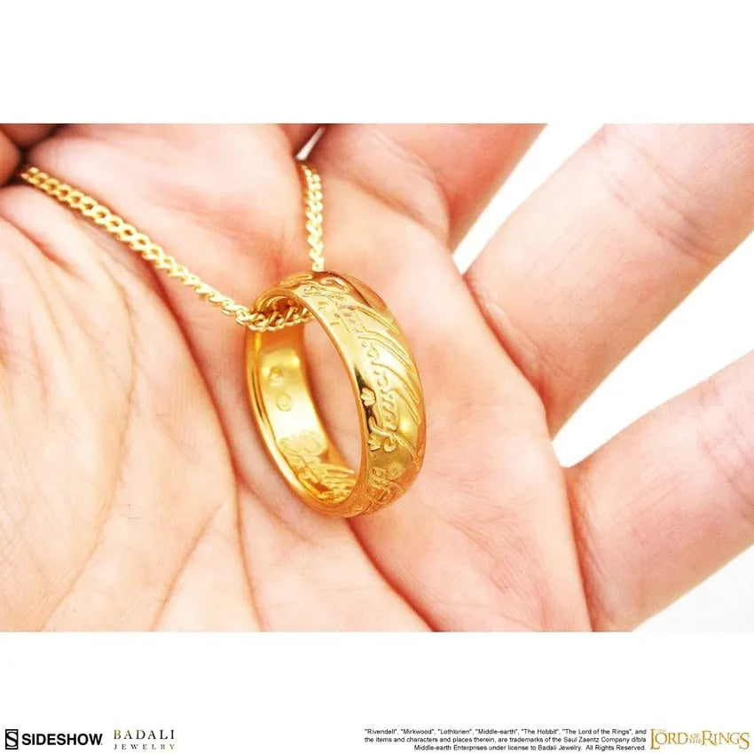 The ONE RING™ Necklace (GOLLUM™ Gold) – Badali Jewelry – ActionFigure Brasil