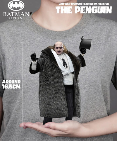 The Penguin DX - LIMITED EDITION: 3000 – Beast Kingdom – ActionFigure Brasil — com base expositora
