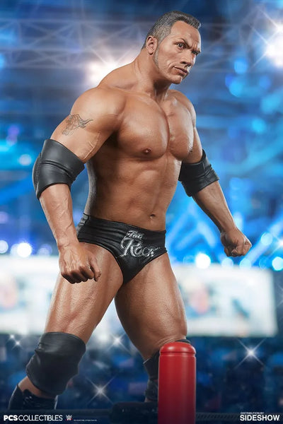 The Rock - LIMITED EDITION: 600 – PCS – ActionFigure Brasil — com base expositora