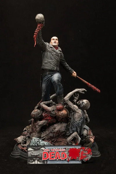 The Walking Dead - Negan Statueㅤ – McFarlane Toys – ActionFigureBrasil — embalagem