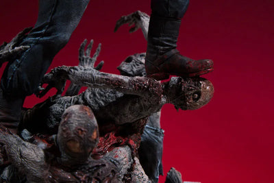 The Walking Dead - Negan Statueㅤ – McFarlane Toys – ActionFigureBrasil — detalhe do produto