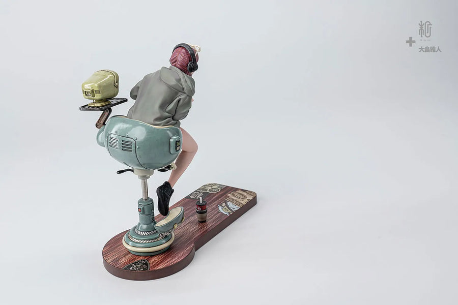 Tokyo Video Game Girl (Artist Edition) - LIMITED EDITION – Manas SUM – ActionFigure Brasil
