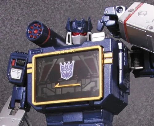 Transformers Masterpiece MP-13 Soundwaveㅤ – Takara Tomy – ActionFigureBrasil