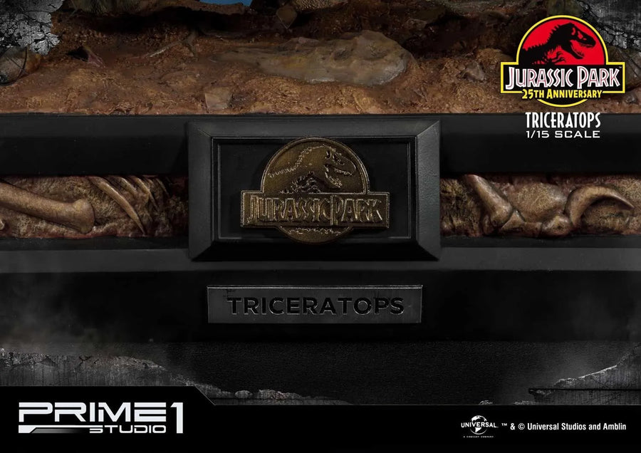Triceratops (Regular Version) Jurassic Park (Film) – Prime1Studio – ActionFigure Brasil