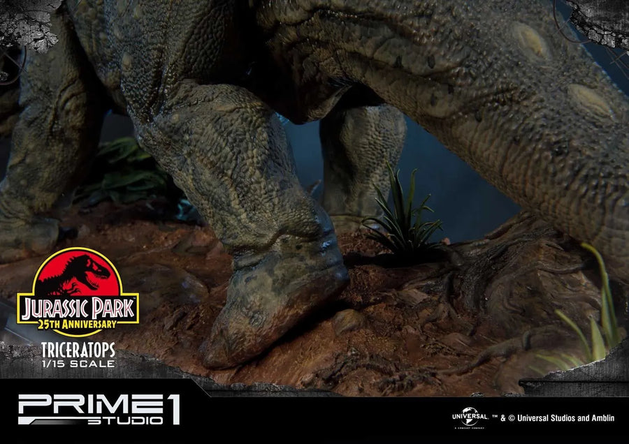 Triceratops (Regular Version) Jurassic Park (Film) – Prime1Studio – ActionFigure Brasil