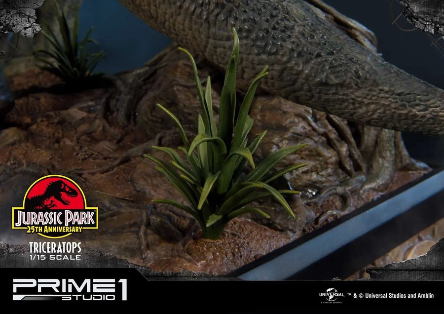 Triceratops (Regular Version) Jurassic Park (Film) – Prime1Studio – ActionFigure Brasil