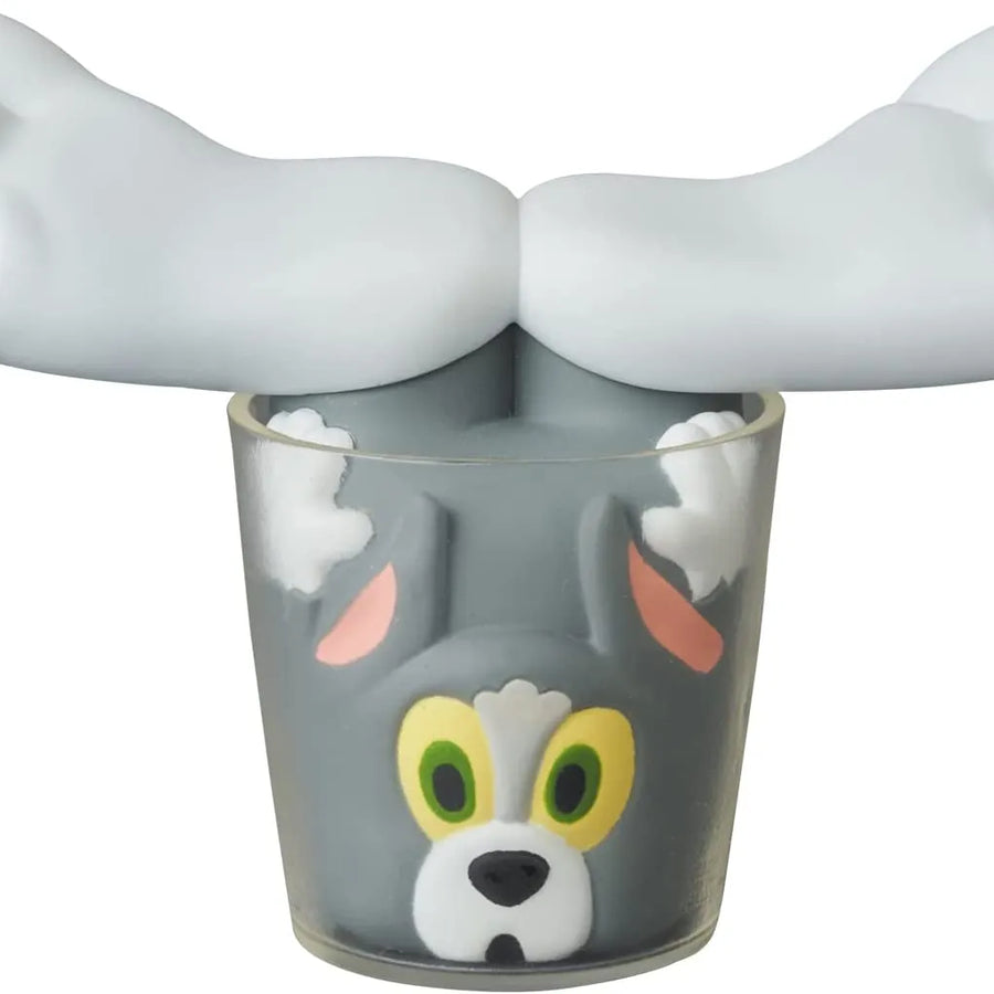 Ultra Detail Figure No.666 - UDF TOM and JERRY - SERIES 3 - TOM - Runaway to Glass cup (Medicom Toy)ㅤ – Medicom Toy – ActionFigureBrasil