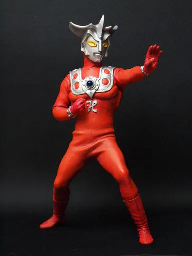 Ultraman Leo - CCP 1/6 Tokusatsu Series - 1/6 (CCP)ㅤ – CCP – ActionFigureBrasil