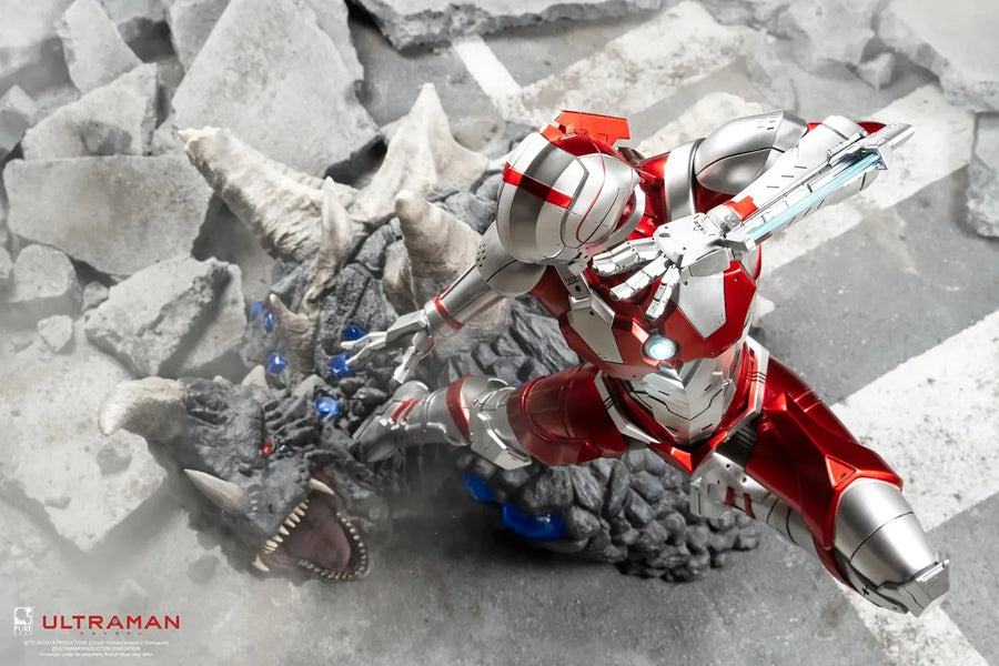 Ultraman vs Black King - LIMITED EDITION: 1500 – PureArts – ActionFigure Brasil