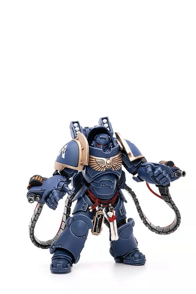 Ultramarines Aggressors – Joytoy – ActionFigure Brasil — com base expositora