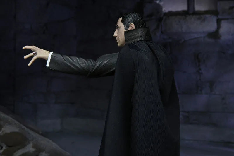 Universal Monster / Dracula: Count Dracula Ultimate 7 Inch Action Figureㅤ – NECA – ActionFigureBrasil