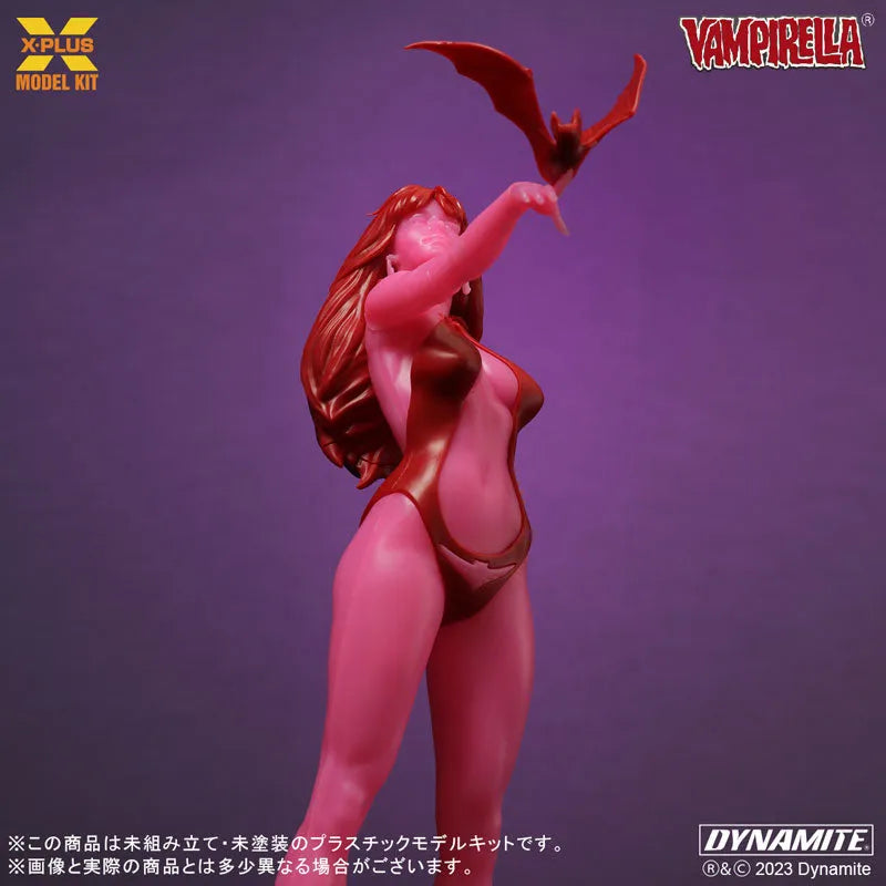 Vampirella - Jose Gonzalez Edition - Glow in the Dark - 1/8 - Model Kit (X-Plus)ㅤ – X-Plus – ActionFigureBrasil