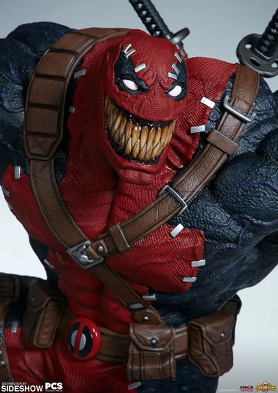 Venompool - LIMITED EDITION: 300 – PCS – ActionFigure Brasil — com base expositora