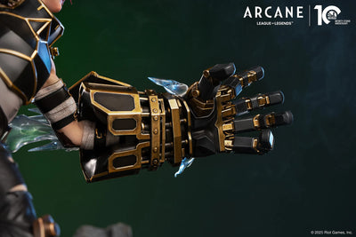 Vi - LIMITED EDITION: 697 – Infinity Studio – ActionFigure Brasil — embalagem