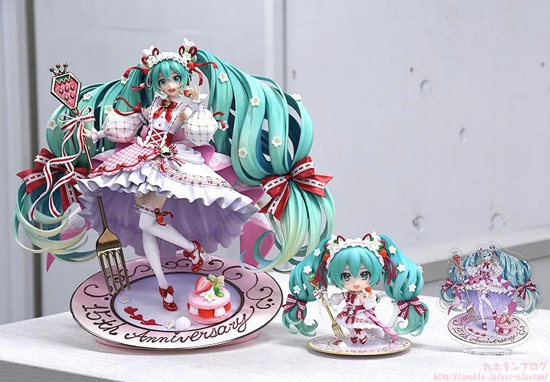 Vocaloid - Hatsune Miku - 1/7 - 15th Anniversary Ver. (Good Smile Company)ㅤ – Good Smile Company – ActionFigureBrasil