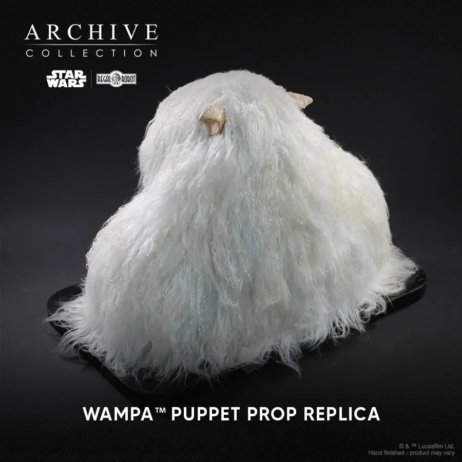 WAMPA™ Puppet Legacy Edition - LIMITED EDITION: 100 – Regal Robot – ActionFigure Brasil