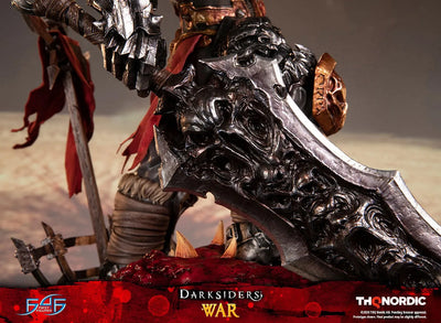 War (Standard Edition) – First 4 Figures – ActionFigure Brasil — ambientada