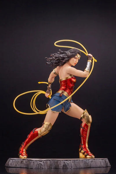 Wonder Woman 1984 - Wonder Woman - ARTFX - 1/6 (Kotobukiya)ㅤ – Kotobukiya – ActionFigureBrasil — acessórios