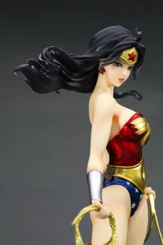 Wonder Woman - DC Comics Bishoujo - Bishoujo Statue - 1/7 (Kotobukiya)ㅤ – Kotobukiya – ActionFigureBrasil — ângulo diferente