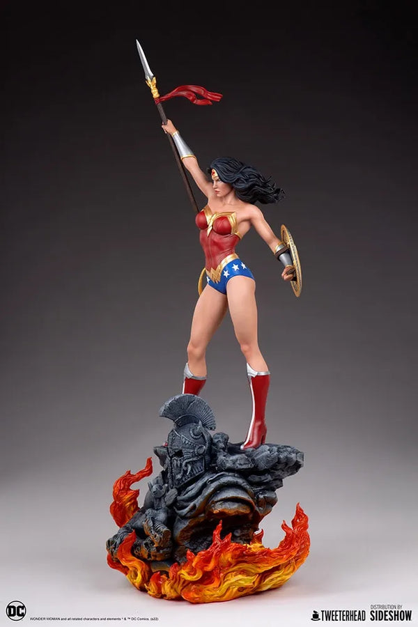 Wonder Woman - LIMITED EDITION: 450 (Collector Sixth Scale) – Tweeterhead – ActionFigure Brasil — acessórios