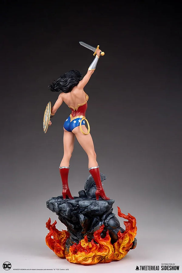 Wonder Woman - LIMITED EDITION: 450 (Exclusive Sixth Scale) – Tweeterhead – ActionFigure Brasil