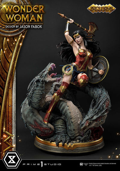 Wonder Woman VS Hydra (Exclusive)