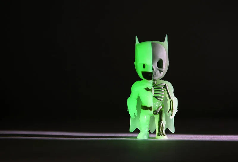 XXRAY meets DC Comics - Kid Robot Special-order Glow-in-the-dark Batman 4 Inch Vinyl Figureㅤ – Puella Magi Madoka Magica – ActionFigureBrasil